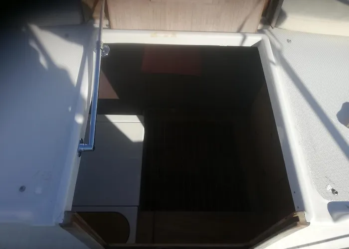 Πλωτό κατάλυμα Sleeping On A Boat In The Island's Bay *