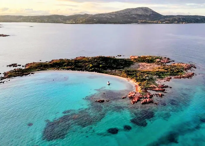 Πλωτό κατάλυμα Sleeping On A Boat In The Island's Bay Porto San Paolo (Sardinia)