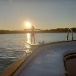 Sleeping On A Boat In The Island's Bay פורטו סן פאולו